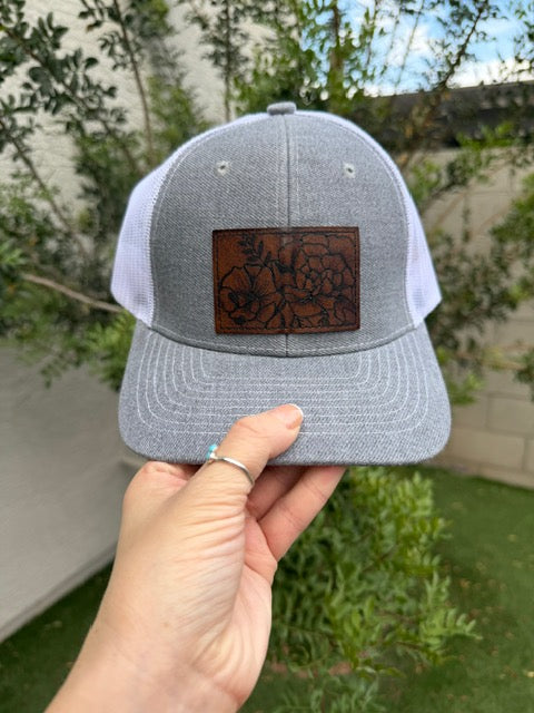 (C) Desert & Pine Design Baseball Hat